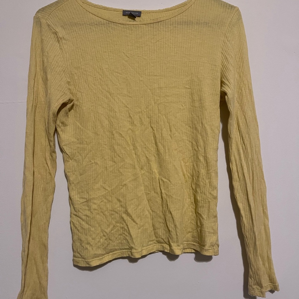 Ann Taylor Mustard Ribbed Knit Top